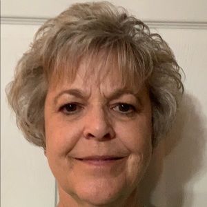 Meet your Posher, Roxanne